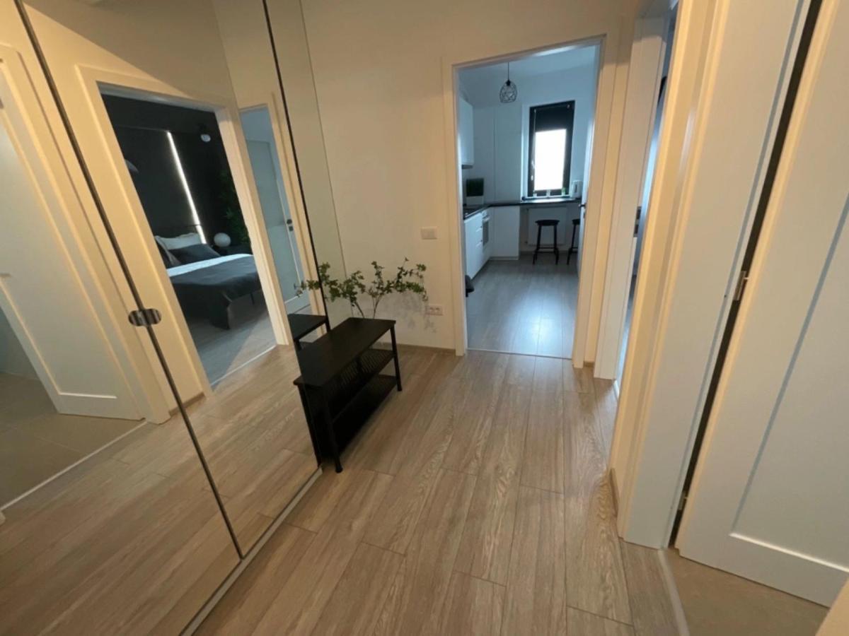 Palas Mall Apartment Q Residence Яш Екстериор снимка