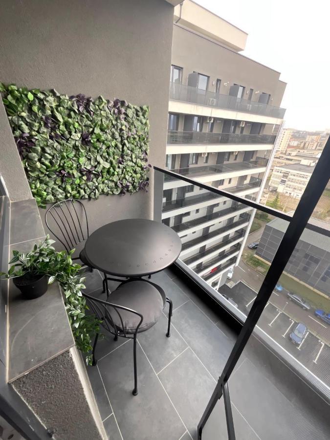 Palas Mall Apartment Q Residence Яш Екстериор снимка