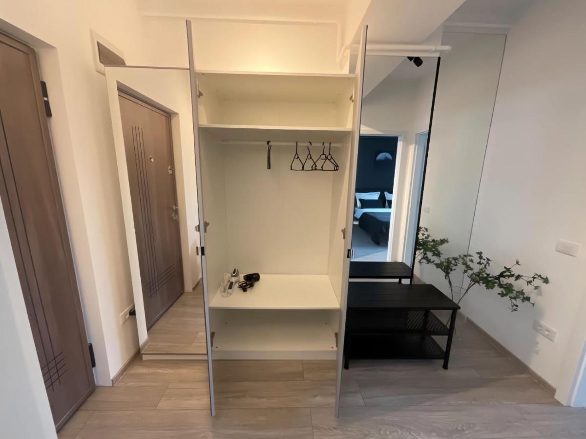 Palas Mall Apartment Q Residence Яш Екстериор снимка